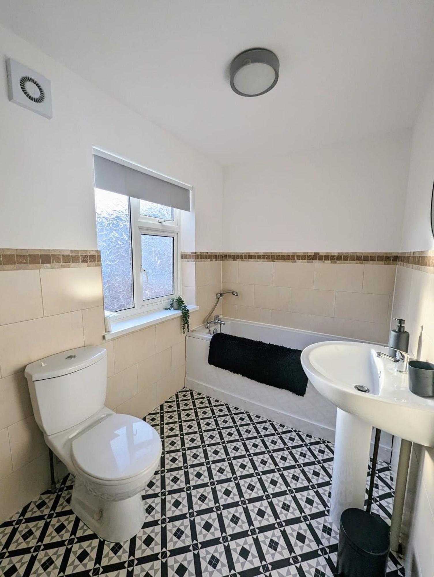 Homely 3 Bedroom House Perfect For Family And Friends 게이츠헤드 외부 사진